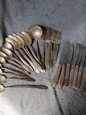 Vintage Turdo Oneida Silver-Tone Flatware Set - Tarnished Silver Finish